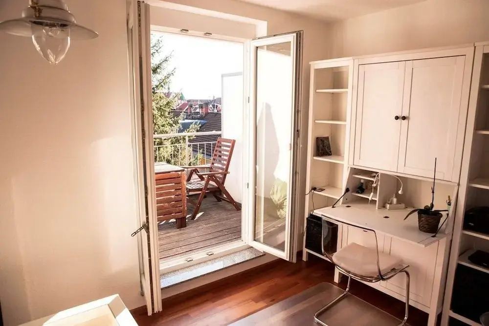 Deluxe City Apartment