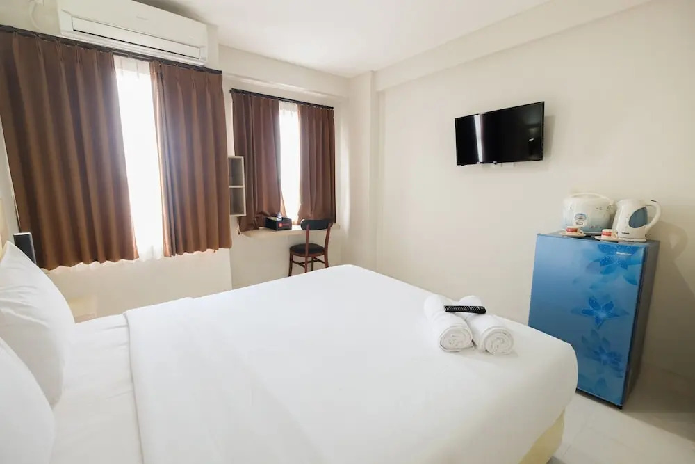 Cozy Studio with City View at Elvis Tower Apartment