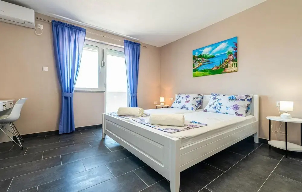 Amazing Home in Benkovac With Outdoor Swimming Pool, Wifi and 6 Bedrooms
