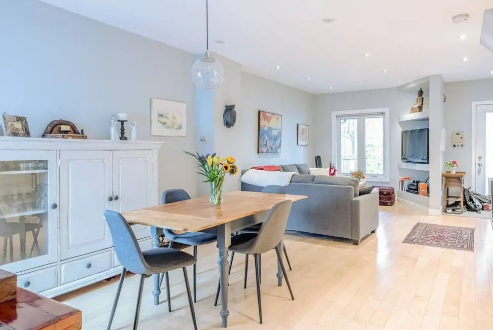 Beautiful, Modern & Spacious 2 Bedroom House