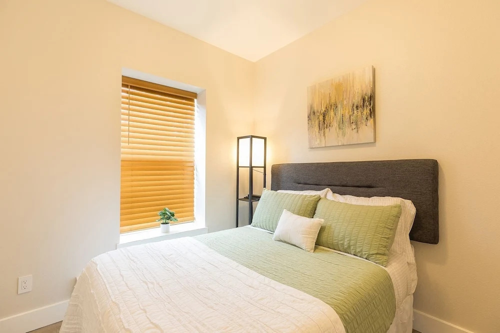 Updated 2 Bedroom Apartment