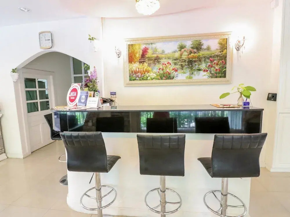 Nida Rooms Silver 648 Handicraft