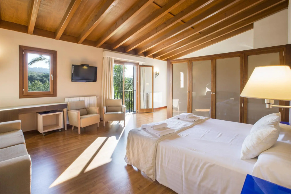 Finca Short De Conies 2