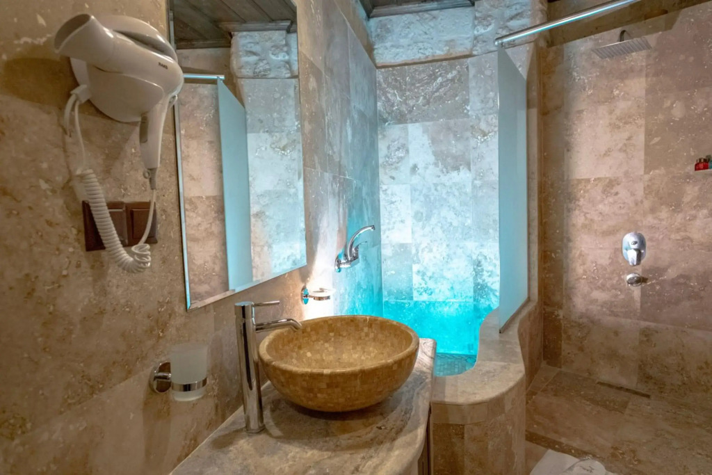 Kemerhan Cave Suites