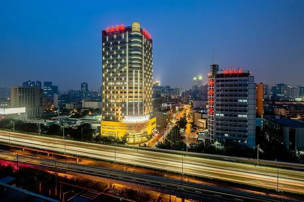 Dazhong Hotel