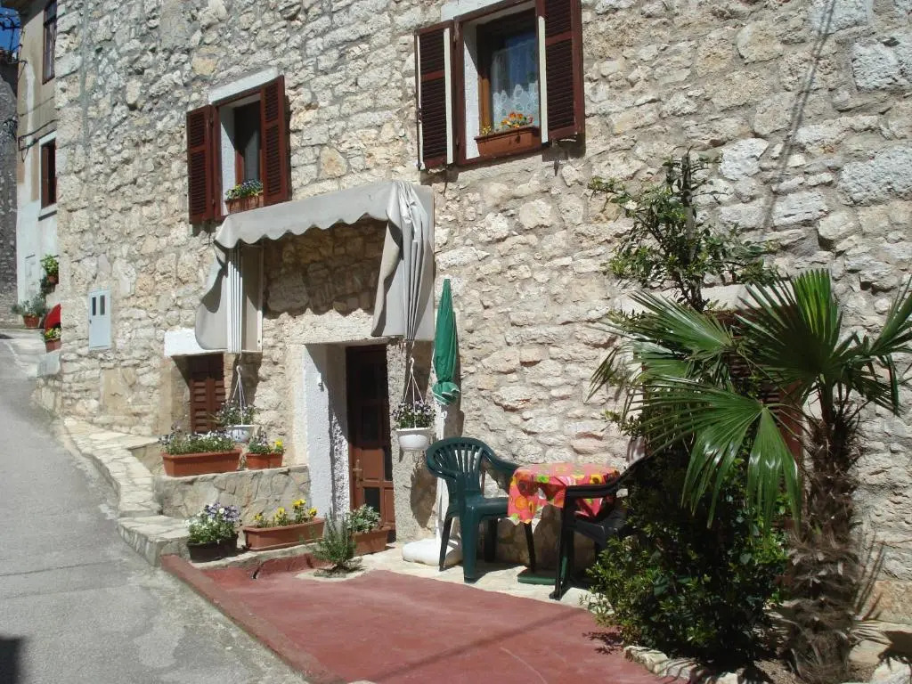 Maja Apartment