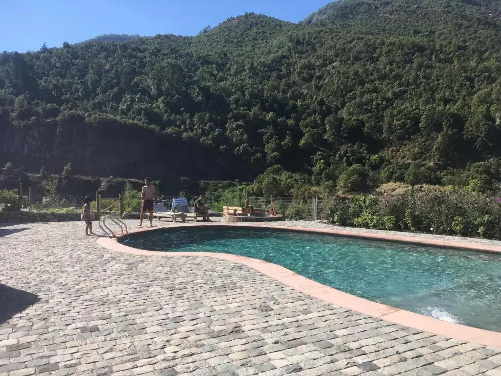 Los Quenes River Lodge