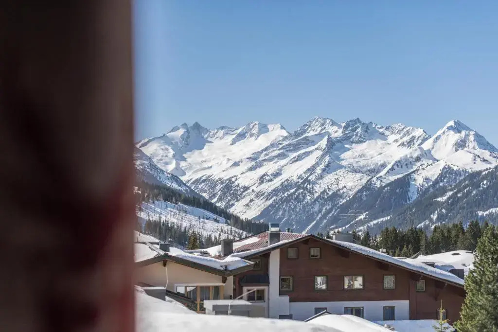 Sommer Chalet Central Top CC7