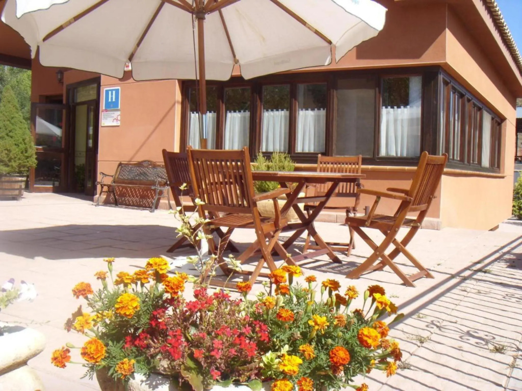 Hotel Valdevécar