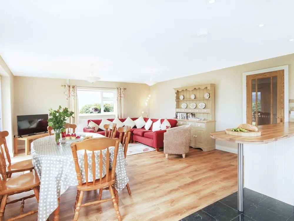 Coed Bolyn Lodge