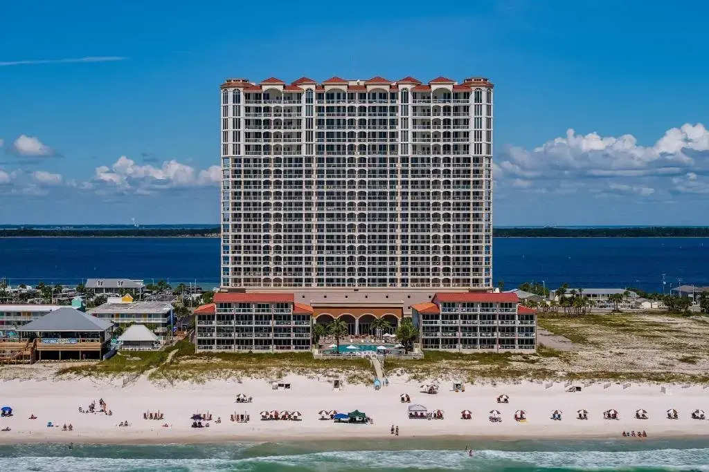 Beach Club 604