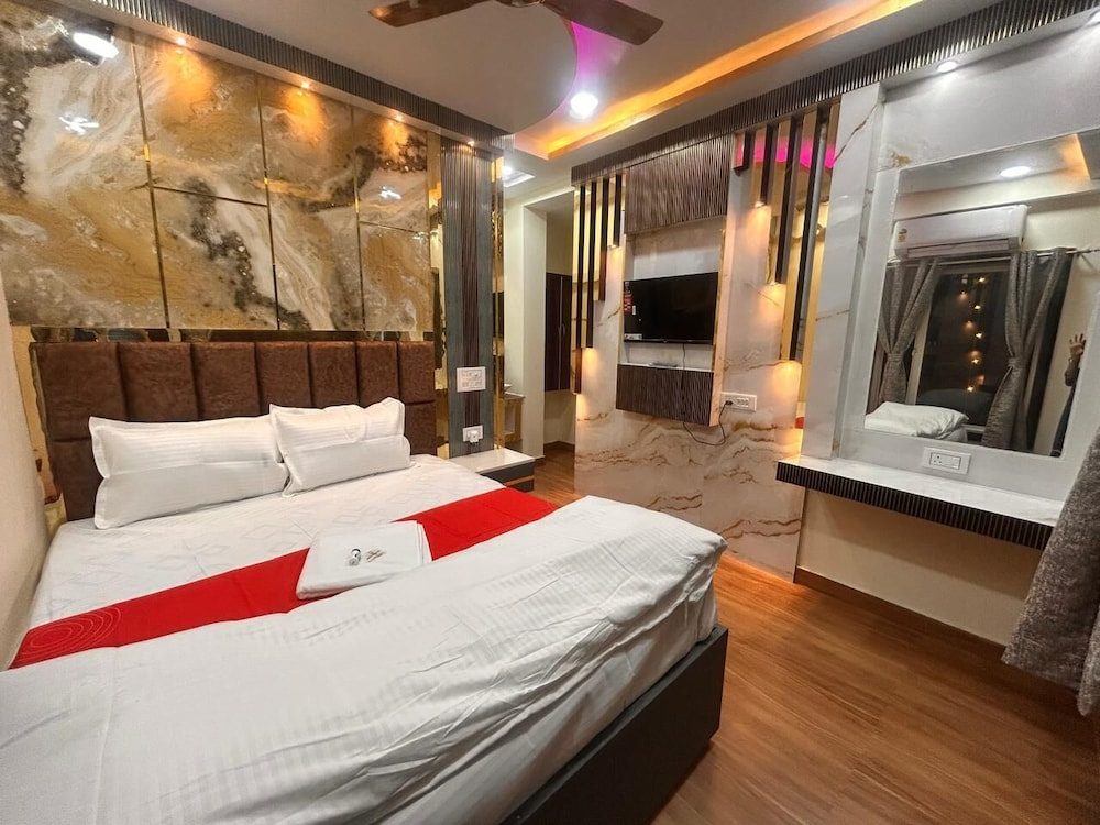 Hotel Runway