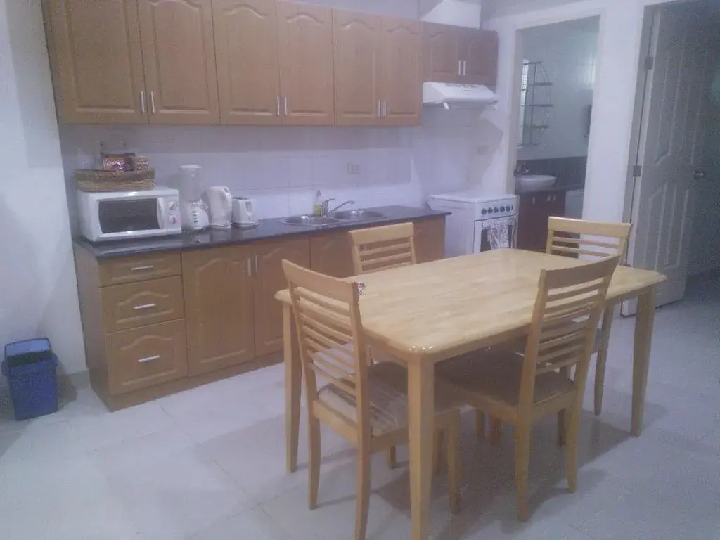 Roxon Apartments