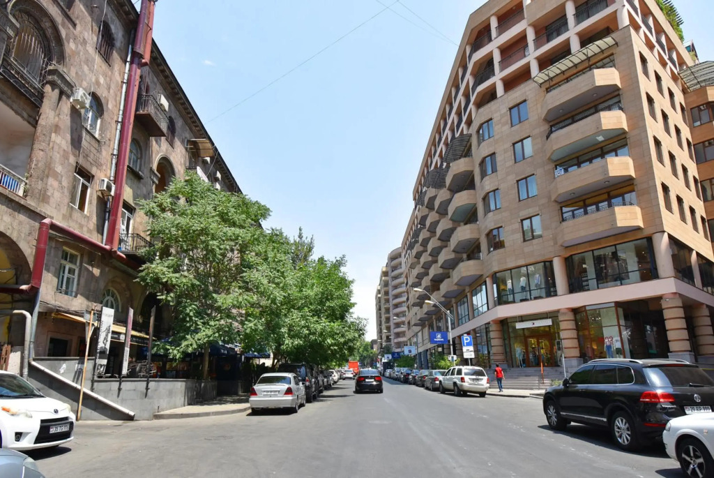 Teryan street, 3 bedrooms Luxury, Duplex apartment TT444
