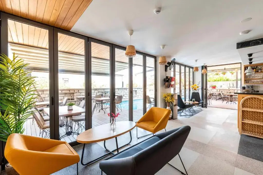 Yerli Otel Alacati
