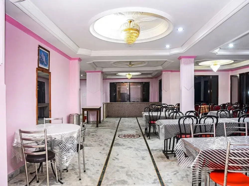OYO Flagship 25050 Hotel Sukhsagar