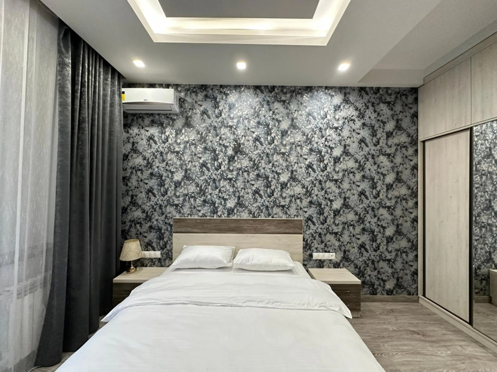 Kajaznuni Street, 3 bedrooms Luxury & Unique apartment QA444