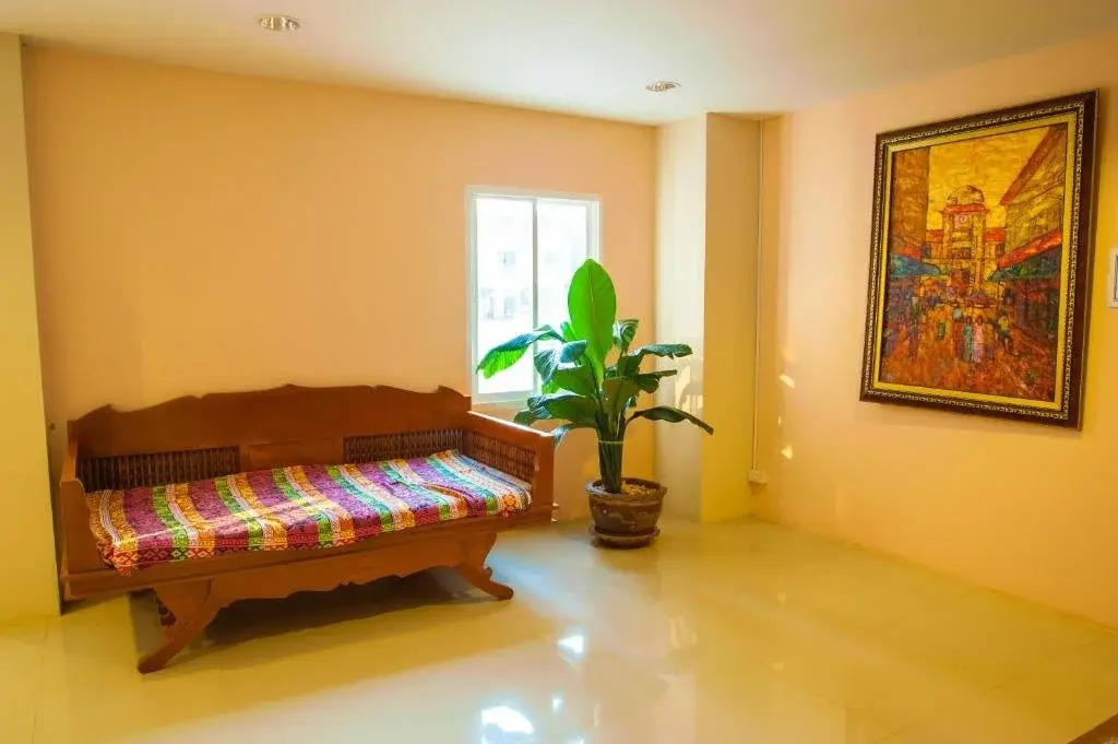 Wattanawan Hotel