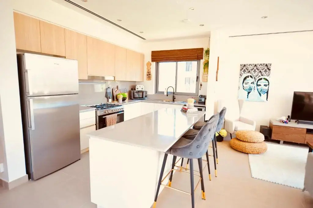 The Sunshine Villa