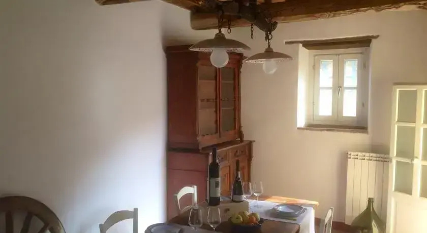 Rustico Dora