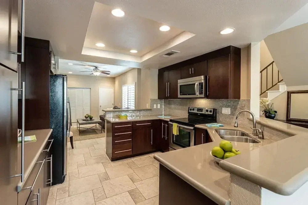 Spectacular Lake and Mountain View BBQ Pool Spa