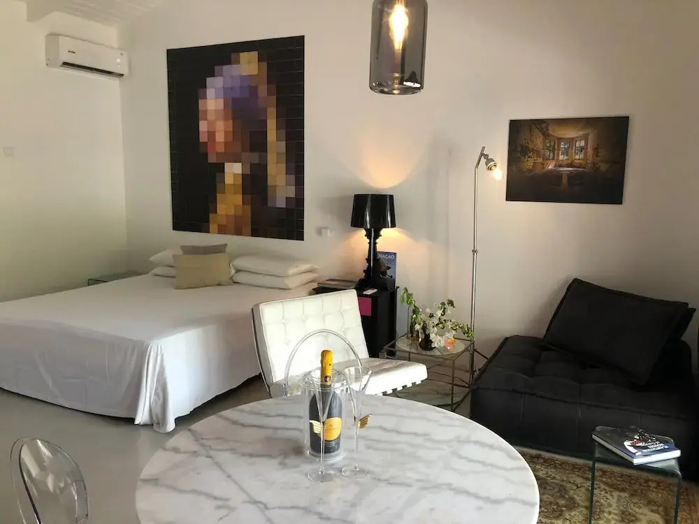 THUISHAVEN adults-only boutique resort