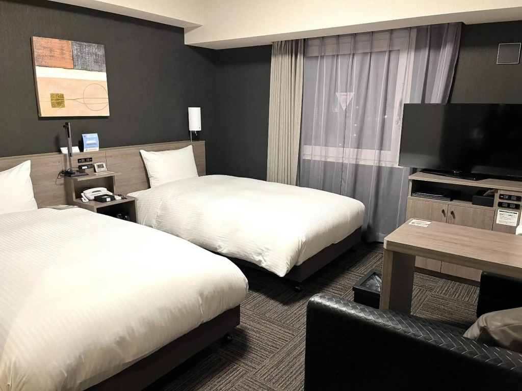 Hotel Route Inn Takamatsu Yashima