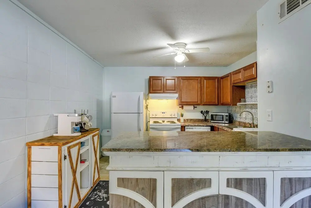 Okaloosa Island Condo Near Boardwalk & Beach!