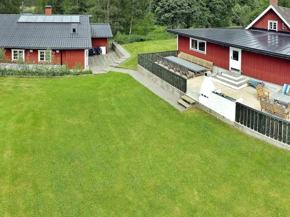 17 person holiday home in MELLERUD-By Traum