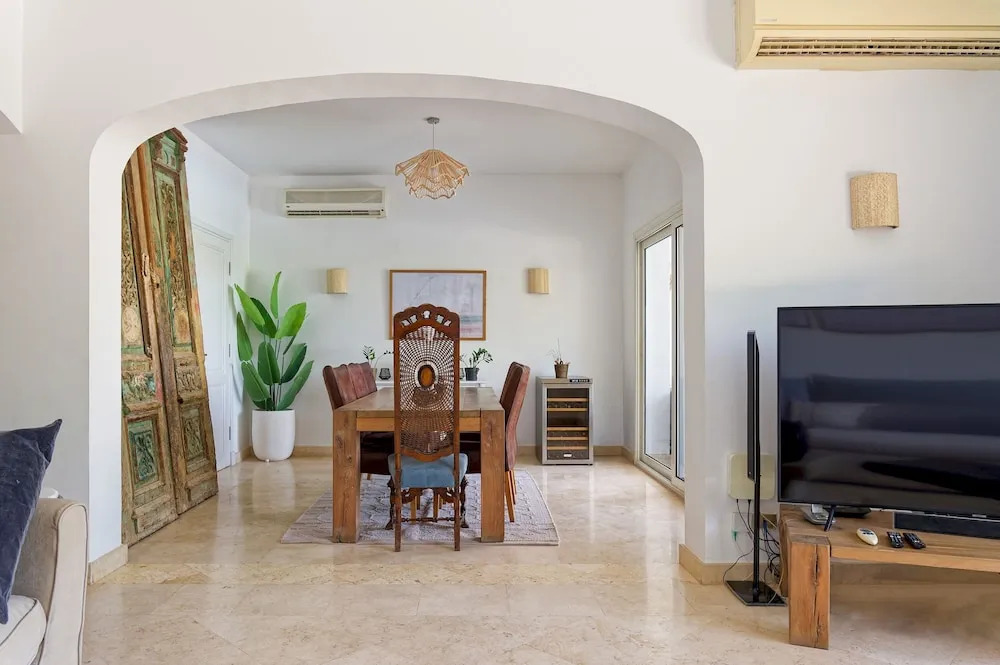 Vesta - Luxury Villa - 5BR - White Villas