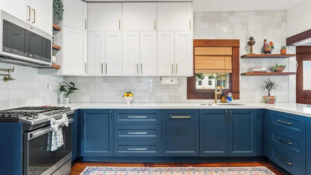 2 Side-by-side San Diego Homes w/ Shared Backyard, Firepit & BBQ Casa Craftsman & Casita on Landis by Avantstay