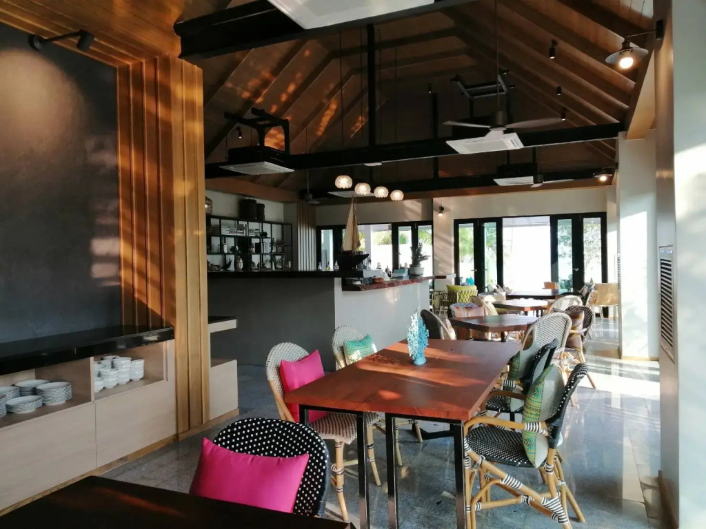 Tungtong Beach Villas