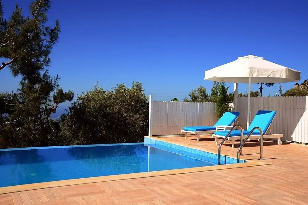 Villa Avar