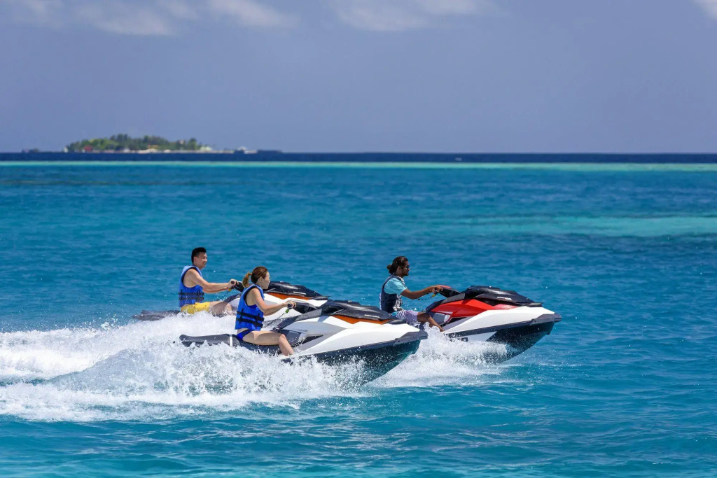 Sheraton Maldives Full Moon Resort & Spa