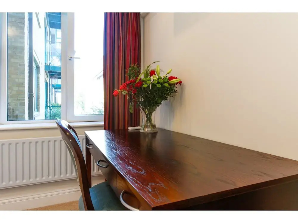 Central Flat With Garden View Ideal for Couples