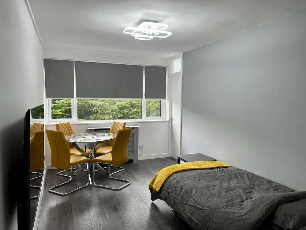 Manchester - 1 Bedroom - Sleeps 3 - Free Parking