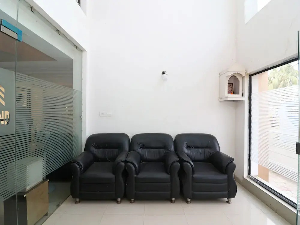 OYO Flagship 38019 Hotel Sea Sand