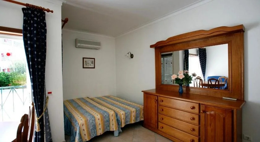 Apartamentos Coral do Vau