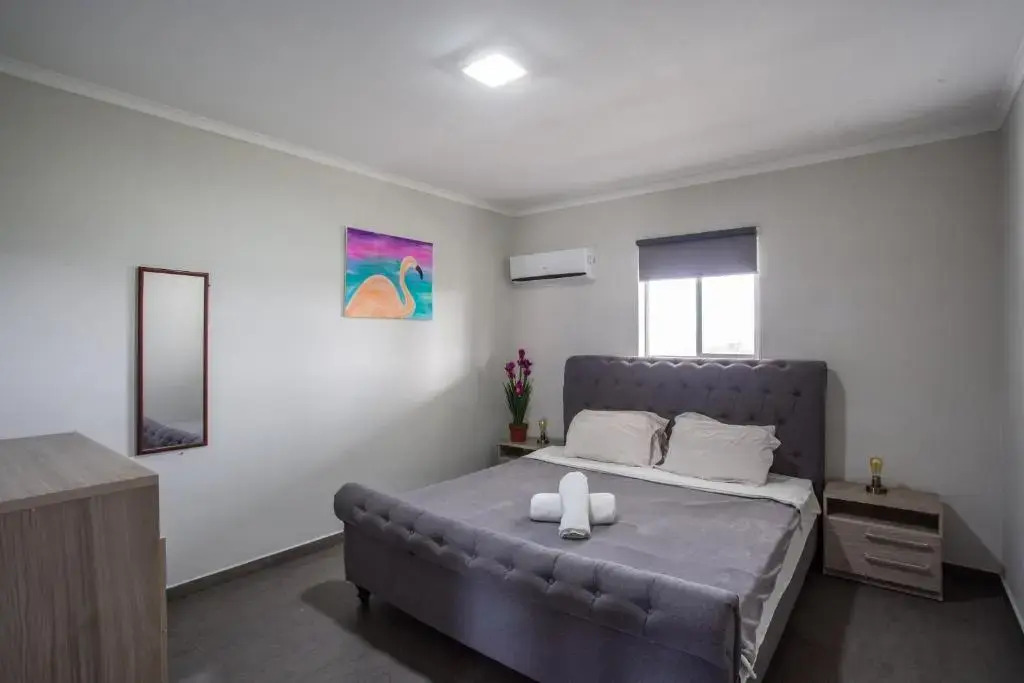 Curadise Living