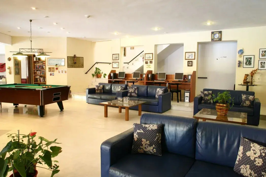 Latania Apartments