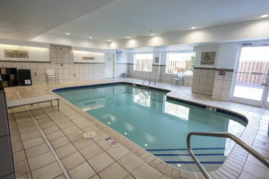 Country Inn & Suites by Radisson, Savannah Southside
