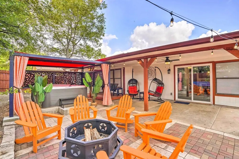 San Antonio Home w/ Hot Tub & Arcade Games