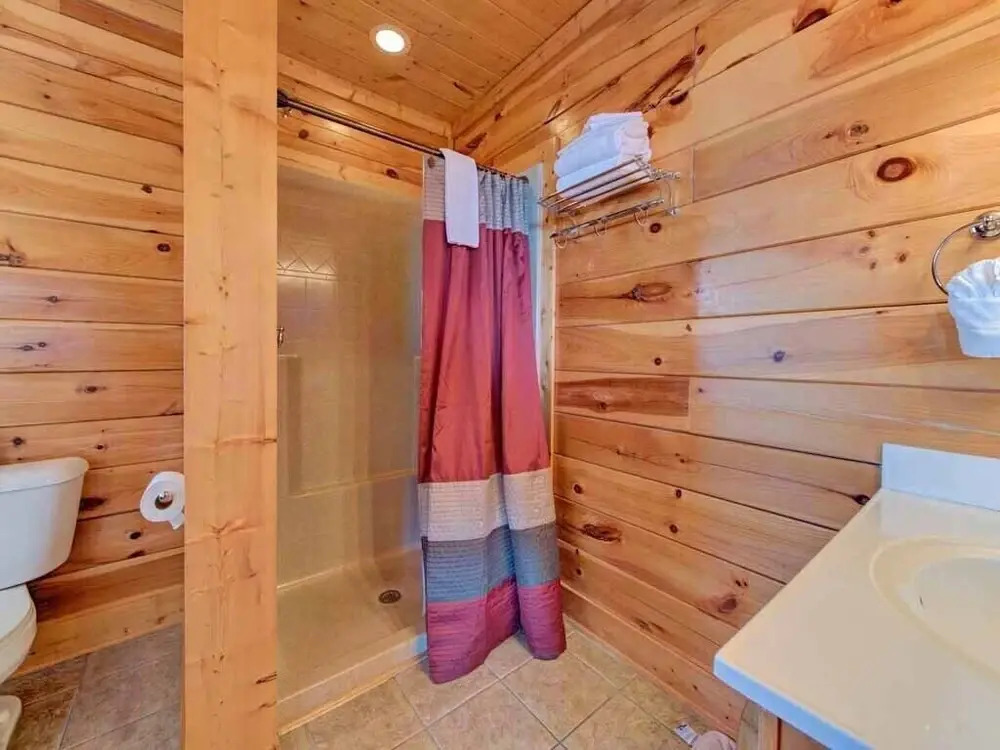 Favored by Fortune - Three Bedroom Cabin