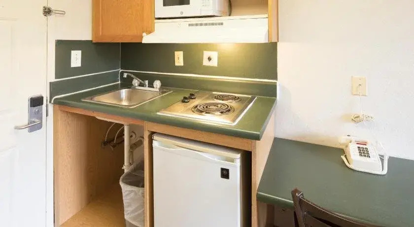 InTown Suites Extended Stay Marietta GA - Roswell Rd