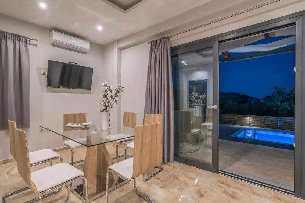 Natura Verde Villas 4 Bedroom Villa Chloe - Private Pool