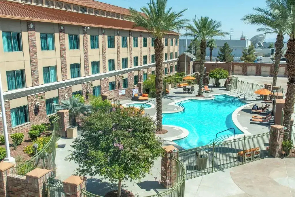 Cannery Hotel & Casino