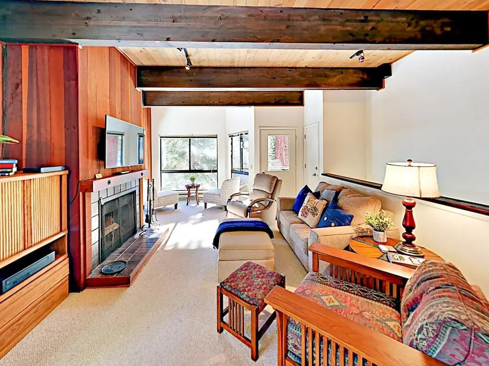 Sunny Unit 13 - 3 Br Condo