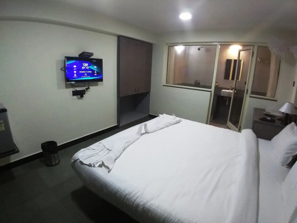Kays Riverview Resort - Near Baga Beach