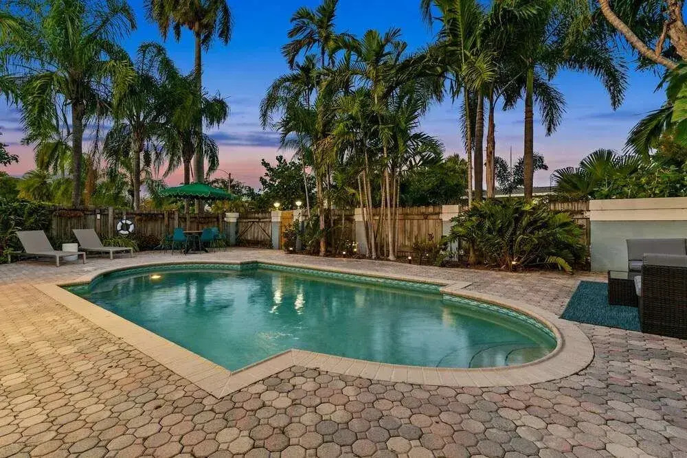 Kasa Las Palmas Pompano Beach