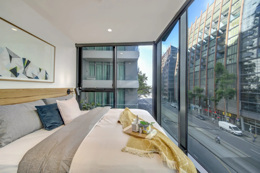A Modern 2Br Apt Near Crown & Southern Cross